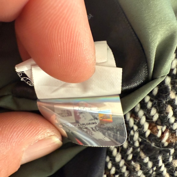 The North Face Green Puffer Vest - Picture 7 of 7